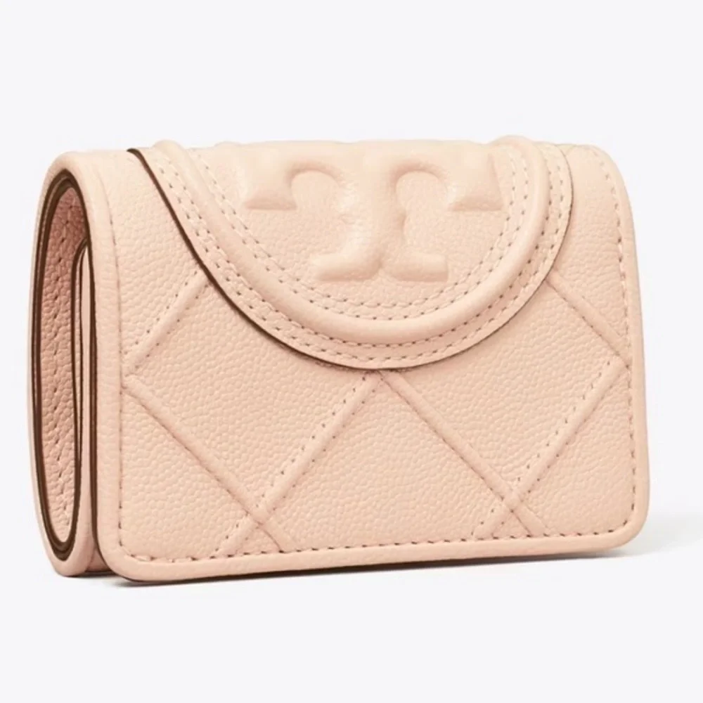 New Tory burch FLEMING SOFT POLISHED-GRAIN SMALL FLAP WALLET